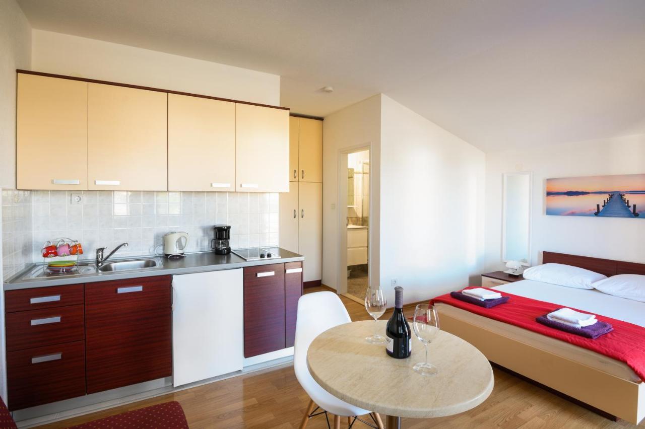 Apartments Blatancic Vodice Luaran gambar