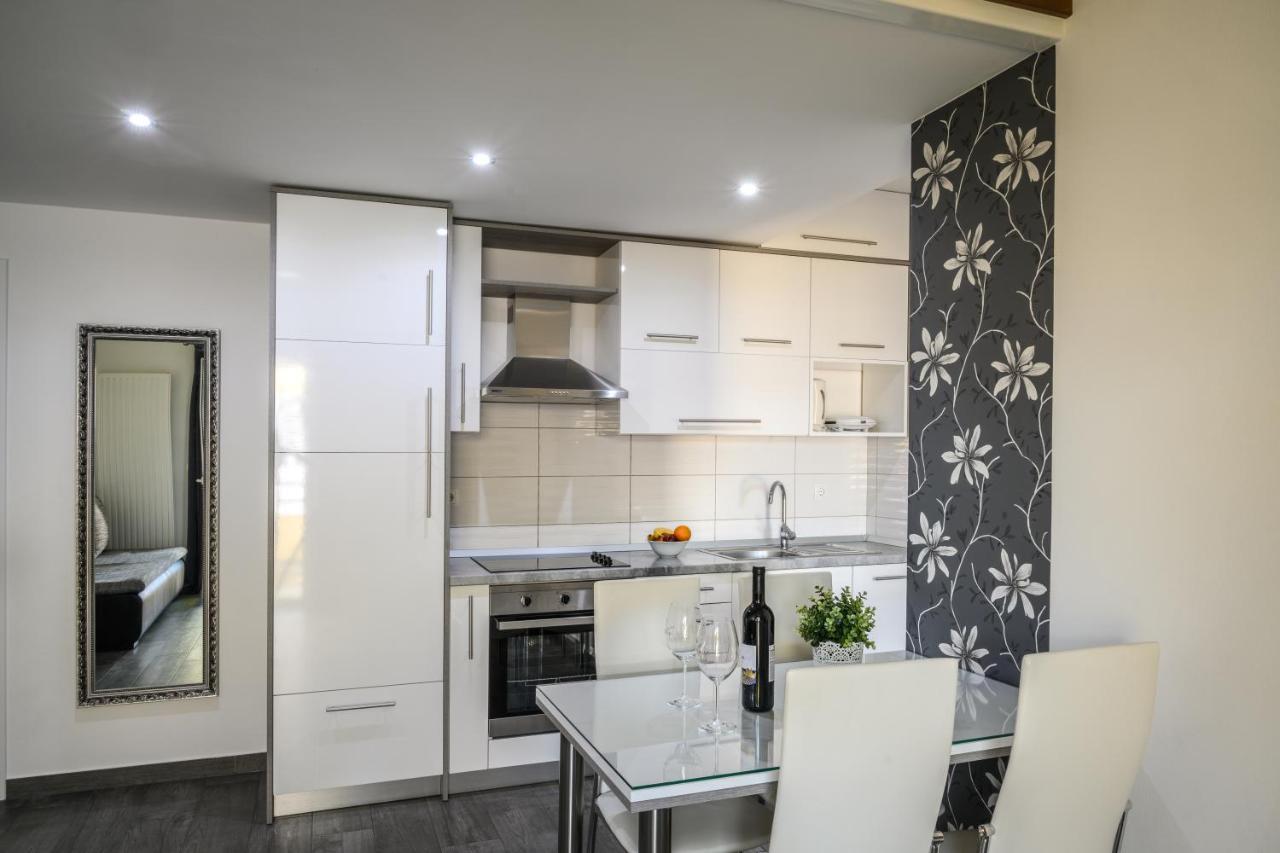 Apartments Blatancic Vodice Luaran gambar